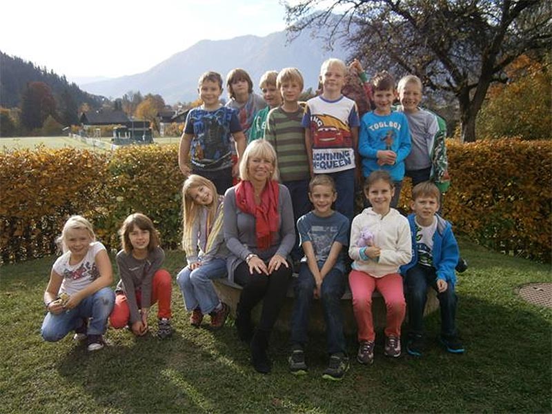 2. Klasse - betr. VD Dipl. Päd. Regine Zemen