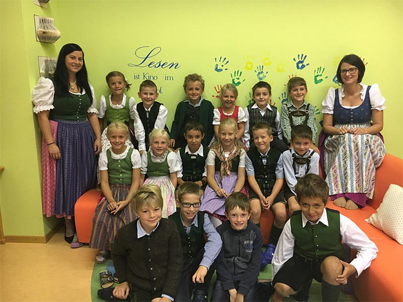 2. Klasse – Klassenlehrerin Andrea Machherndl, BEd und Alexandra Peer, BEd (Personalreserve)