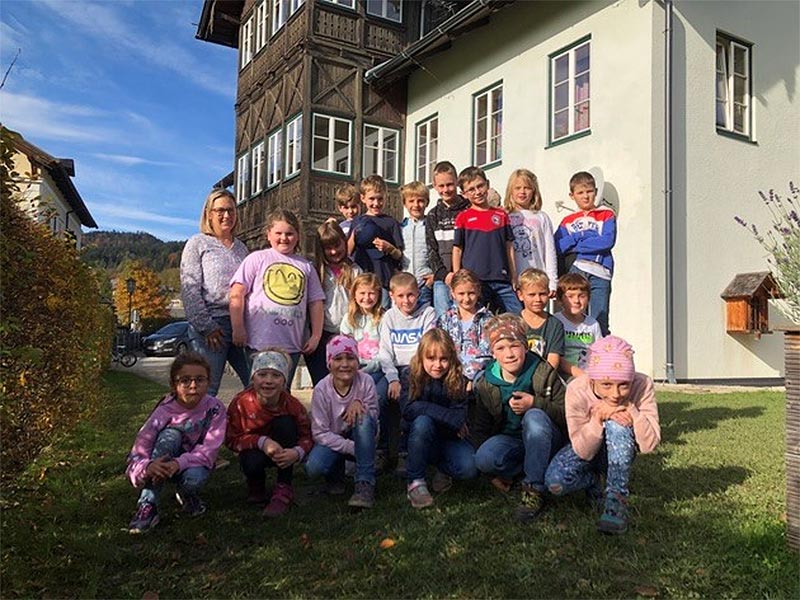 2. Klasse mit Klassenlehrerin Dipl. Päd. Birgit Freller